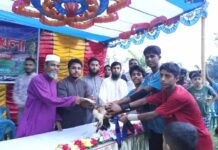 শাজাহানপুরে ছাত্রশিবিরের ফুটবল টুর্নামেন্টের ফাইনাল খেলা অনুষ্ঠিত হয়েছে।